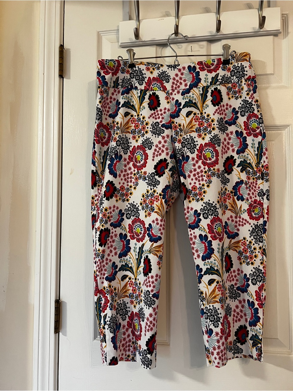 Women’s Floral cropped pants